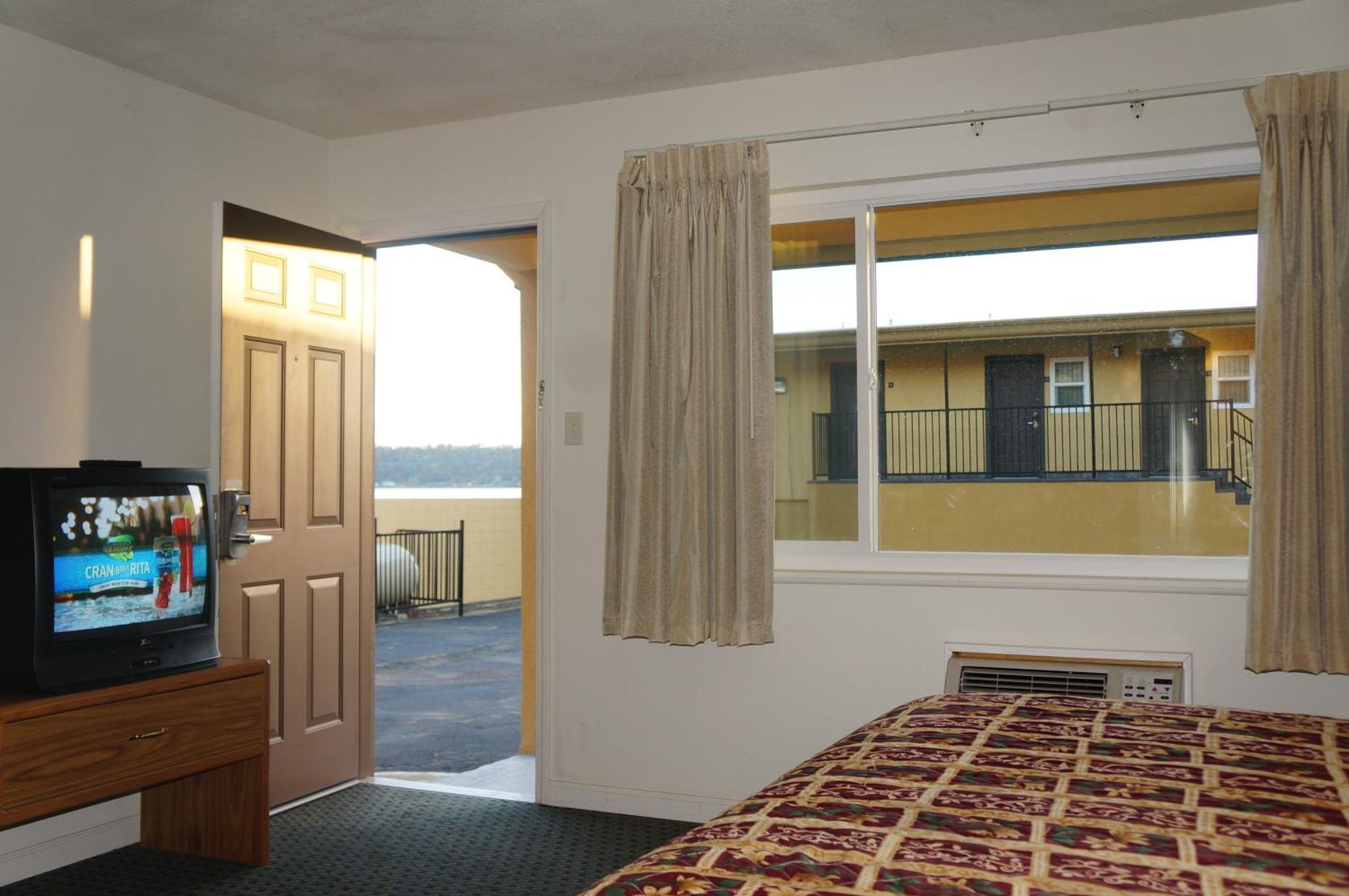 Lake Marina Inn Clearlake Oaks Camera foto