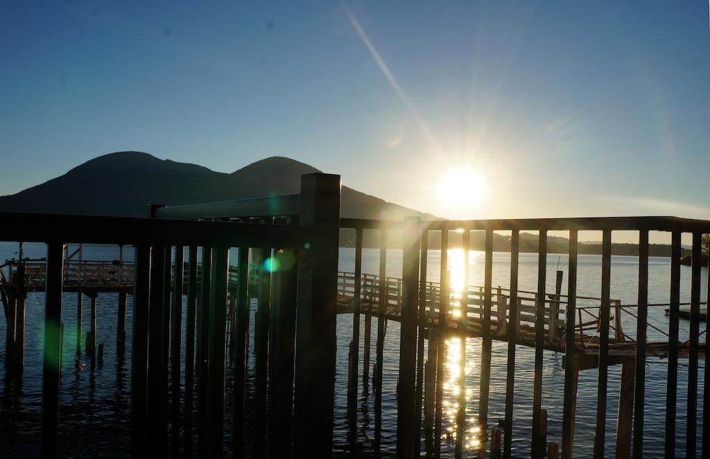 Lake Marina Inn Clearlake Oaks Esterno foto